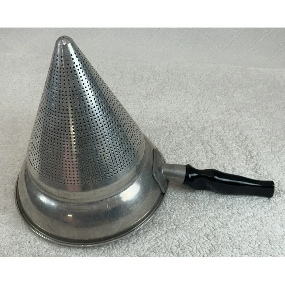 Vtg Wear-Ever 475 USA Aluminum Cone Sieve Strainer Colander & Wood Pestle EUC
